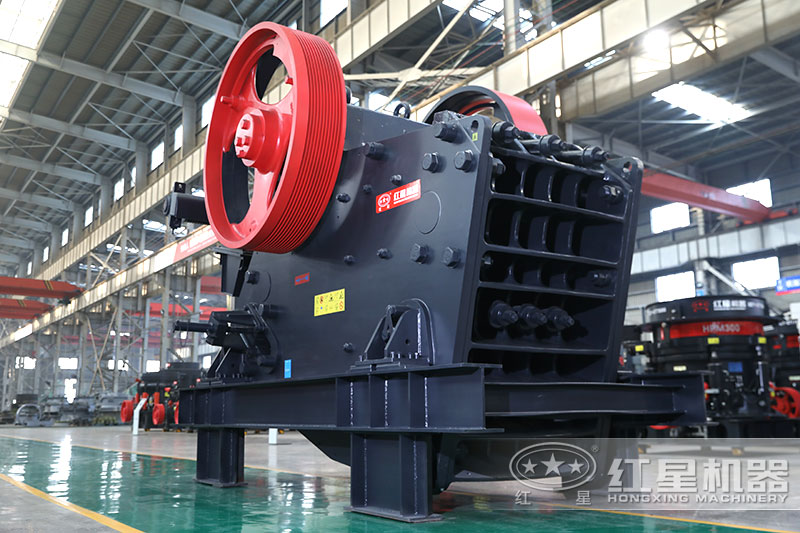 打鵝卵石用什么破碎機？全套設備多少錢一套